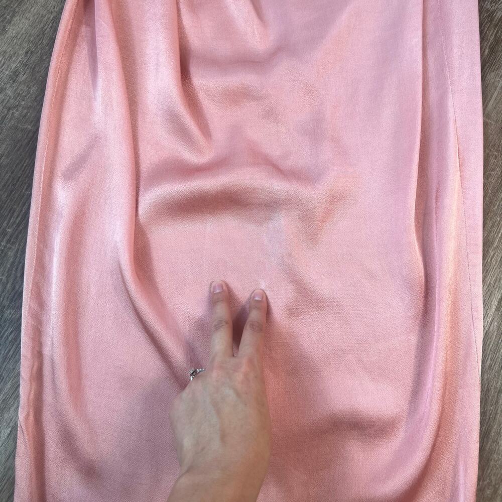 Petal and pup Tienna dress Pink Romantic Bridesmaid Midi Slit Pretty Satin - Picture 7 of 7